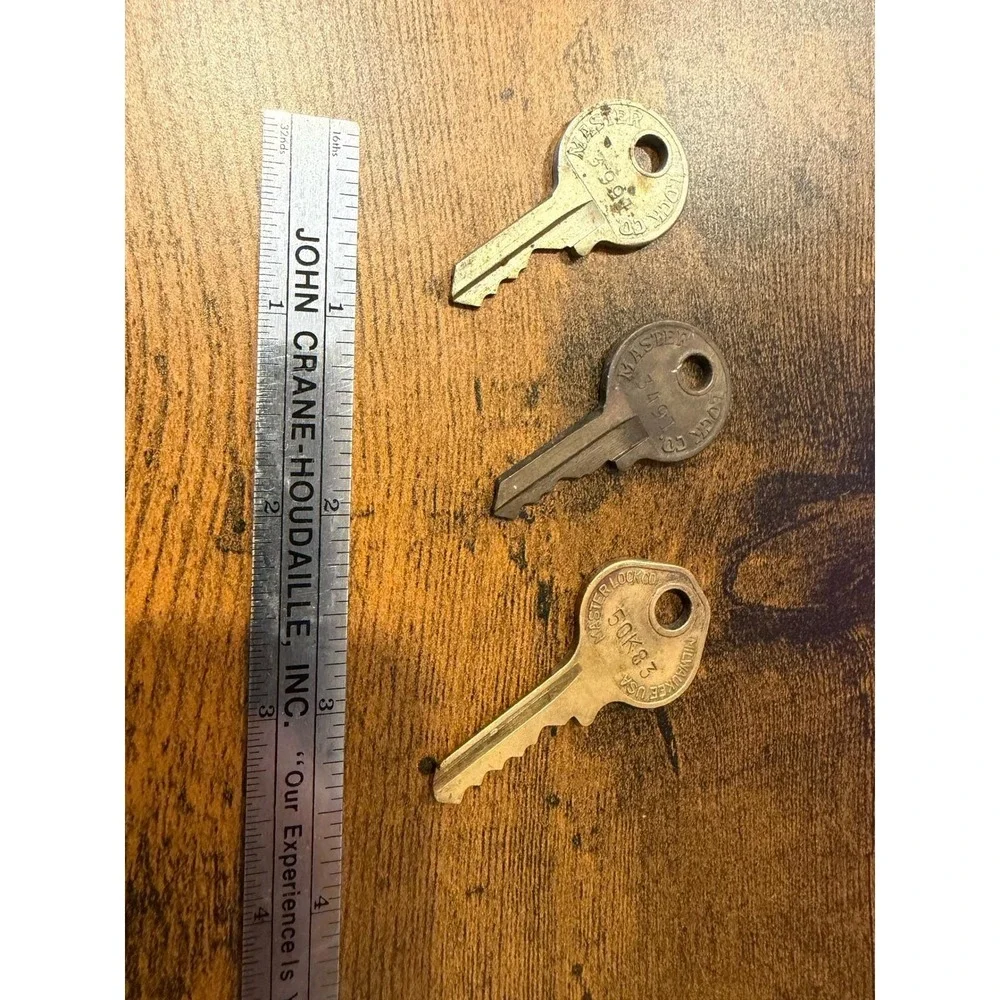 Vintage Master Lock Keys Lot of 3 Milwaukee Wis USA Padlock Keys 50K83 3999 3491